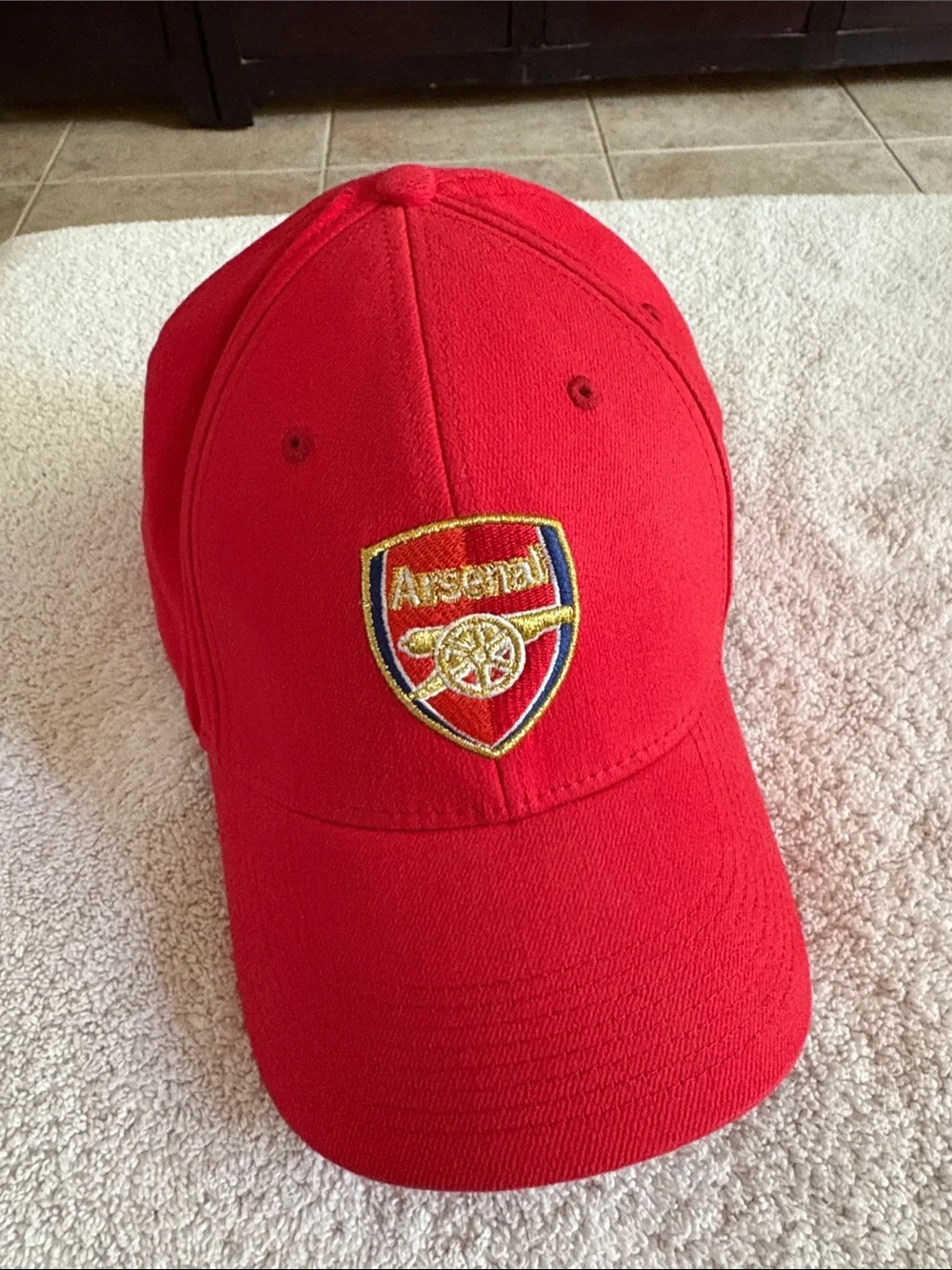 Team Nike Arsenal FC Logo Patch Insignia OSFM One Size Swoosh Flex Cap Hat